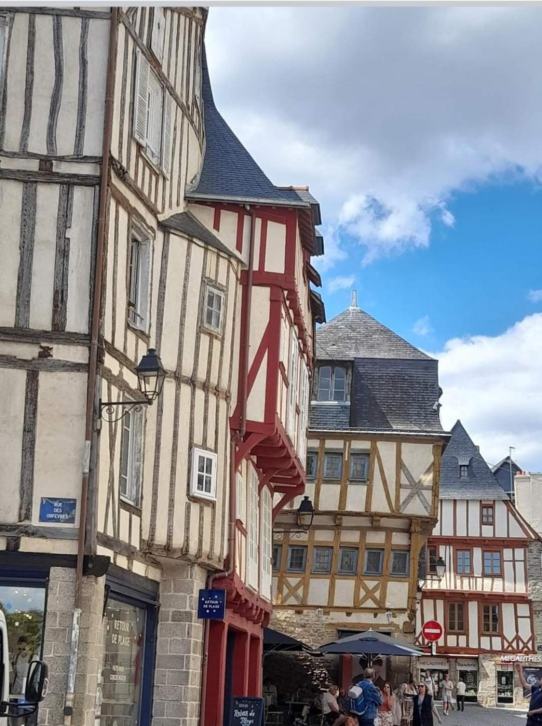 Appartement Spacieux 3 Chambres Vannes Exterior foto